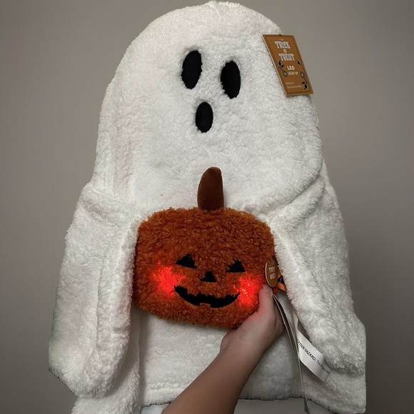 Jumbo Gus The Ghost Pillow With Pumpkin Halloween Sherpa Throw 24” Light Up NWT - Picture 1 of 4
